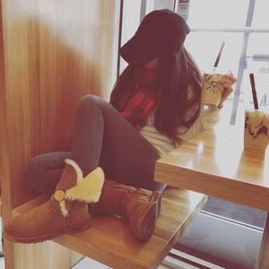 Meet your Posher, Kayla